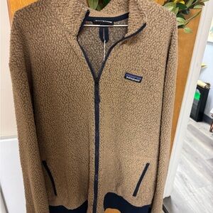 Patagonia Women's Tan Zip Up Jacket